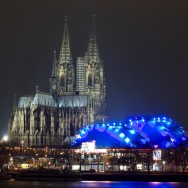 cologne cathedral at night